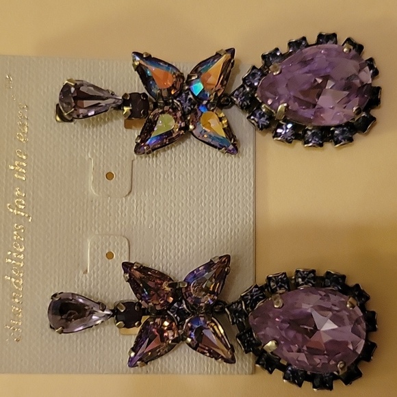 Sorrelli lavender earrings - Picture 3 of 3